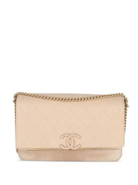 CHANEL Pre-Owned 2018-2019 quilted leather shoulder bag Neutrals 149930