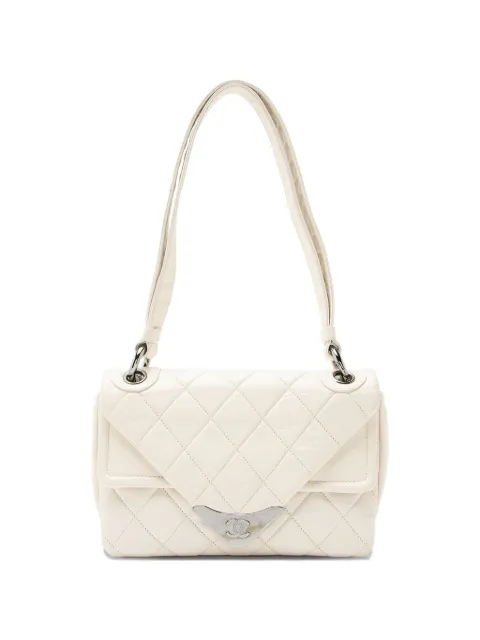 CHANEL Pre-Owned Envelope quilted lambskin shoulder bag Neutrals 41010634129480