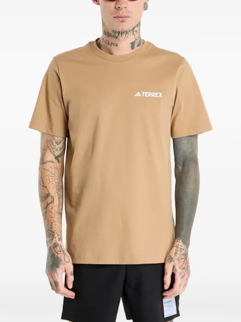 adidas logo-print T-shirt Neutrals JX3853