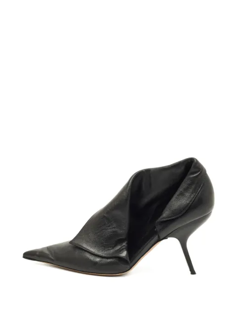 Ferragamo Pre-Owned leather folded-front pumps Black 1255068