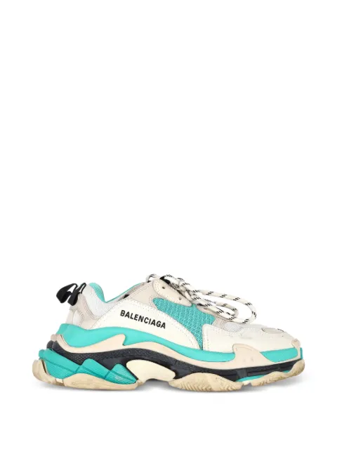 Balenciaga Pre-Owned Triple S lace-up fastening sneakers Neutrals BAPUGBSH400231W
