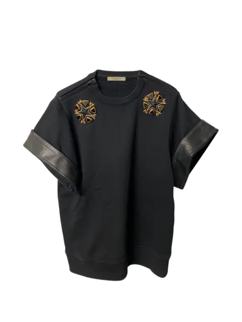 Givenchy Pre-Owned star-embellished T-shirt Black NAPPUGBCL094196W