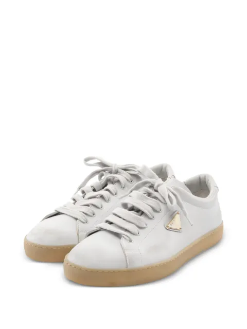 Prada Pre-Owned 2010 triangle logo low cut sneakers White 1035284