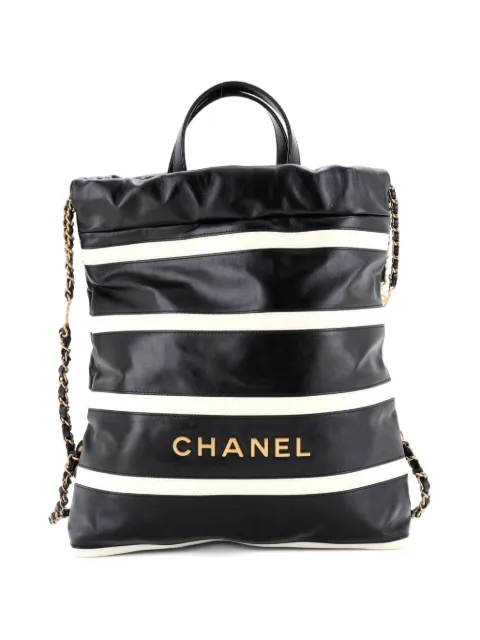 CHANEL Pre-Owned 22 Chain Striped Shiny Calfskin Medium backpack Black 2ZQ0N2GCVOV8Q7R6