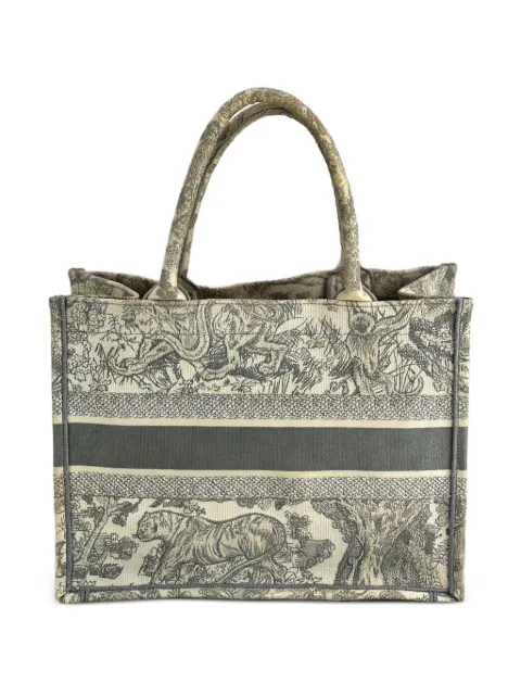 Christian Dior Pre-Owned medium Dior Book embroidered tote bag Neutrals 45236980711735