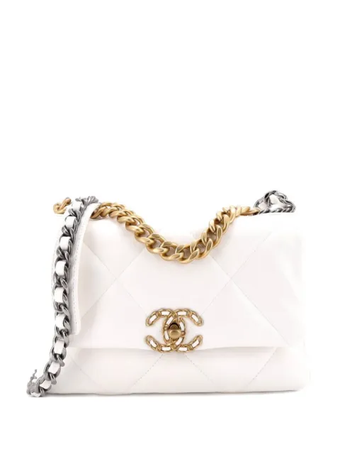 CHANEL Pre-Owned 19 Flap Bag Quilted Leather Medium crossbody bag White E1TL2UIG9VY11R8P