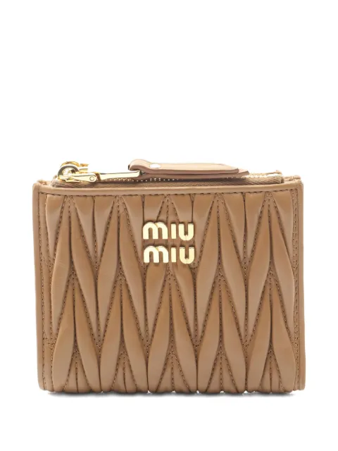 Miu Miu Pre-Owned 2010s matelasse bi-fold leather wallet Neutrals 1031570