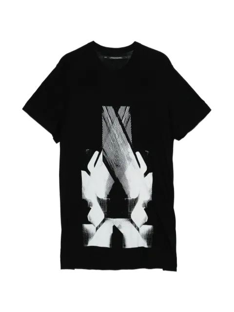 Julius graphic-print T-shirt Black 927CPM1BLK