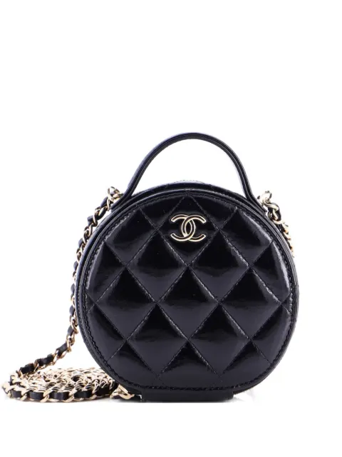 CHANEL Pre-Owned Handle with Care Round Vanity Case with Chain Quilted Lambskin Small crossbody bag Black 0NRLQOF8XO0EFMJQ