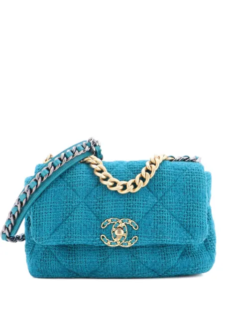 CHANEL Pre-Owned 19 Flap Bag Quilted Tweed Medium crossbody bag Green M5VUMWZ6EKU35E5G