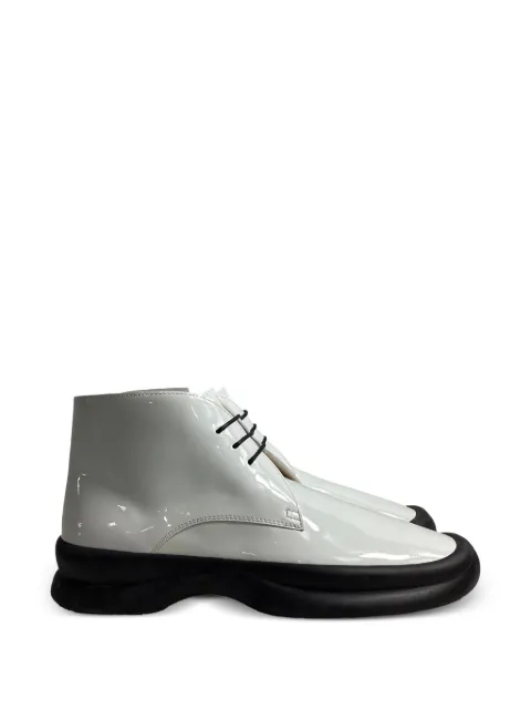 The Row Pre-Owned lace-up fastening patent leather boots White NAPPUUSSH453134W
