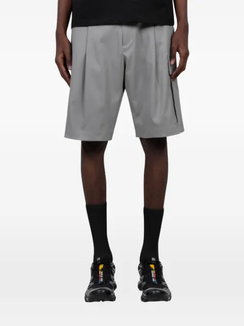 C.P. Company cago-pockets shorts Grey 20CLBE036A110407A936