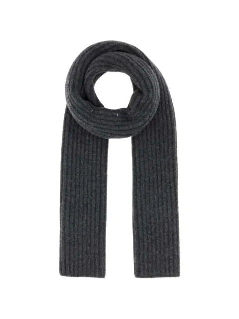 Maison Margiela ribbed scarf Grey S50TE0112M13226