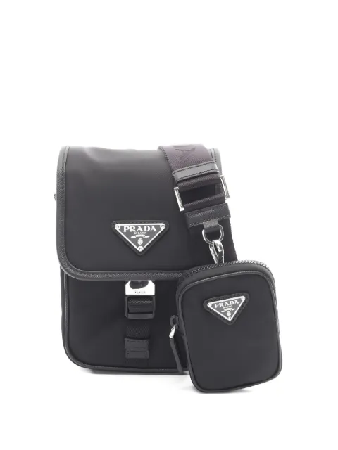 Prada Pre-Owned 2020s logo-plaque shoulder bag Black 1032986