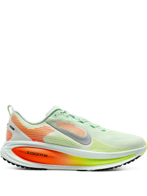 Nike Vomero 18 road running sneakers Green HM6803
