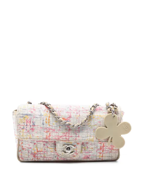 CHANEL Pre-Owned 2004-2005 Small Printed Canvas Watercolor Clover Flap shoulder bag Pink KMXLAKIQ939ZHH0O
