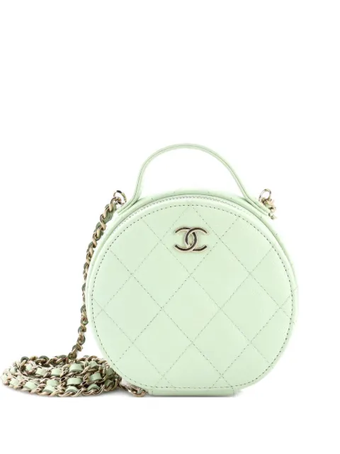 CHANEL Pre-Owned Handle with Care Round Vanity Case with Chain Quilted Caviar Small crossbody bag Green 4NHKLX0OCT7WW7EU