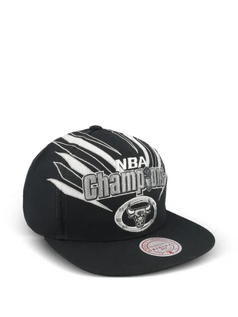 Mitchell & Ness Chicago Bulls 1998 championship flipside snapback cap Black HS8711CBUBKWH