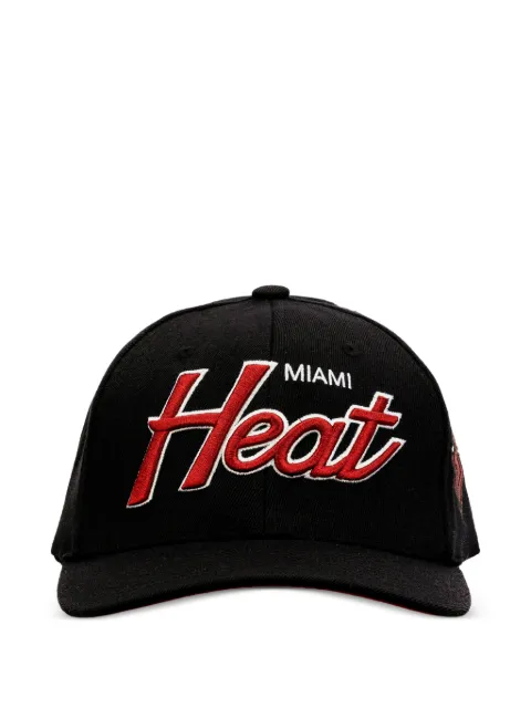 Mitchell & Ness Team Script 2.0 snapback cap Black HHSS3281MHEYYPPPBLCK