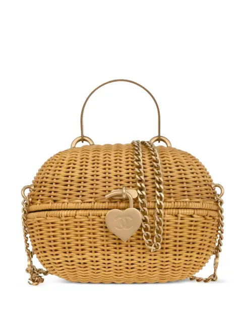 CHANEL Pre-Owned 2005-2006 heart-lock tote bag Neutrals 144969