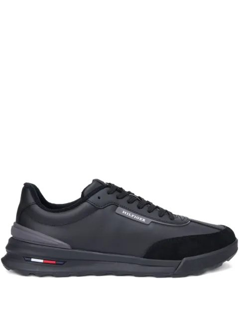 Tommy Hilfiger logo-plaque lace-up low-top sneakers Black FM0FM05721BDS
