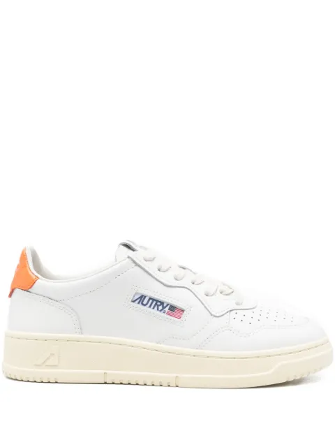 Autry Medalist low leather sneakers White AULWLL26