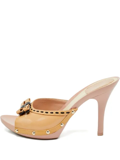 Christian Dior Pre-Owned Idyll studded slide sandals Neutrals 1232448