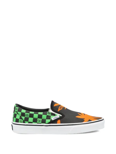 Valentino Garavani x Vans Classic slip-on sneakers Black WS0NY9XWF