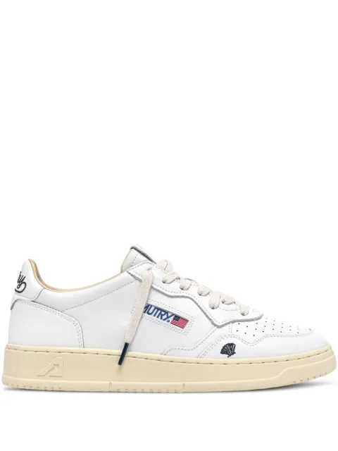 Autry Medalist low-tops leather sneakers White AULWHP01