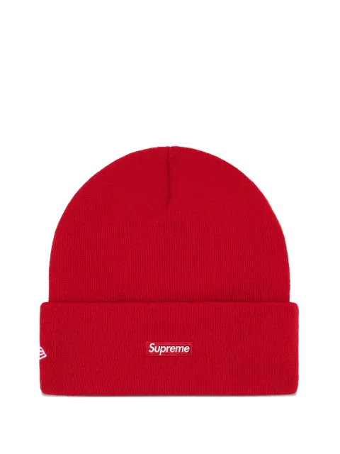 Supreme New Era® Old English beanie hat Red SU26608