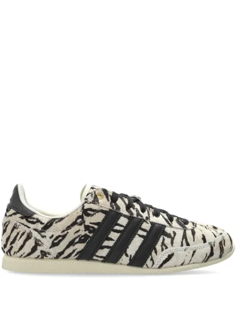 adidas striped three stripe trainers Neutrals KI6544