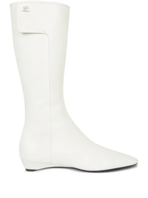 Courrèges logo-detail flat boots White 126SBT066AG0041