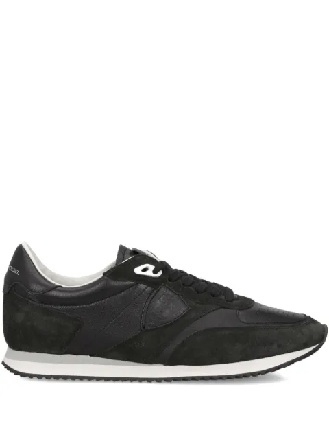 Philippe Model Paris low leather trainers Black BVLUVD05
