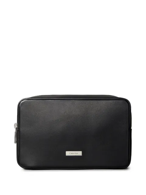 Calvin Klein logo-plaque wash bag Black LV04D1132GUB1