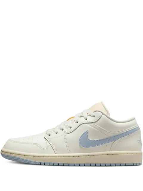 Jordan Air Jordan 1 low trainers White DC0774106