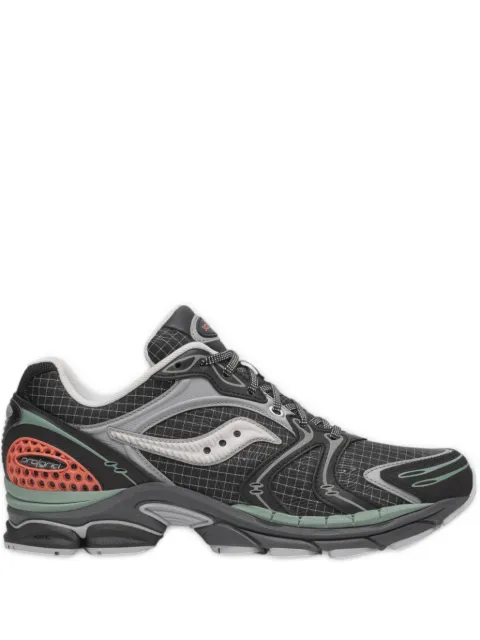 Saucony Progrid Triumph 4 low-top sneakers Black S709371