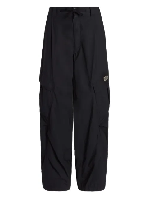 Dolce & Gabbana logo-plaque cargo trousers Black GP1C1TFUFN9