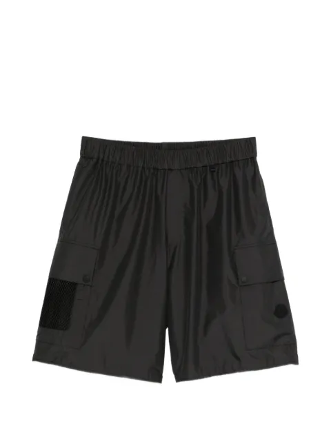 Moncler logo-patch cargo shorts Black L10912B00003598AS
