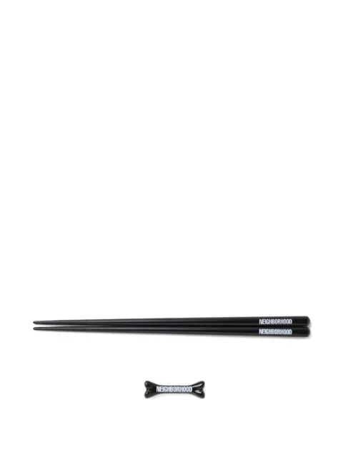 Neighborhood logo-print chopstick Black 25267NHAC01CHOPSTICK