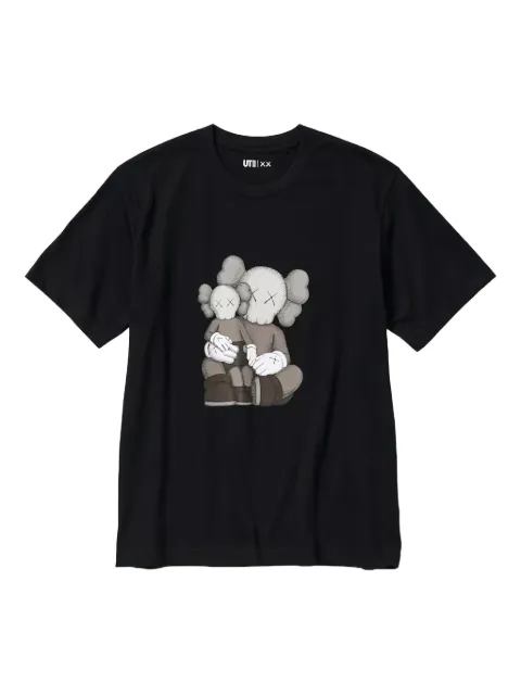 KAWS UT graphic T-shirt Black 476352