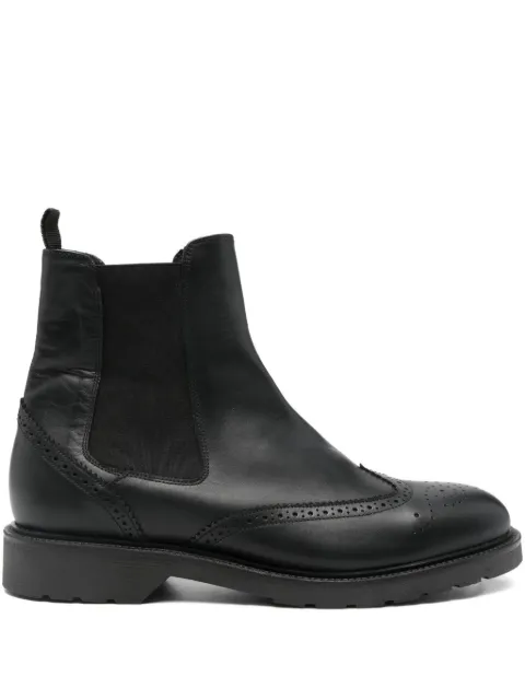 VELA SHOP round-toe boots Black LM25MILNERO
