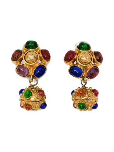 CHANEL Pre-Owned embellished earrings Gold DPVC8866