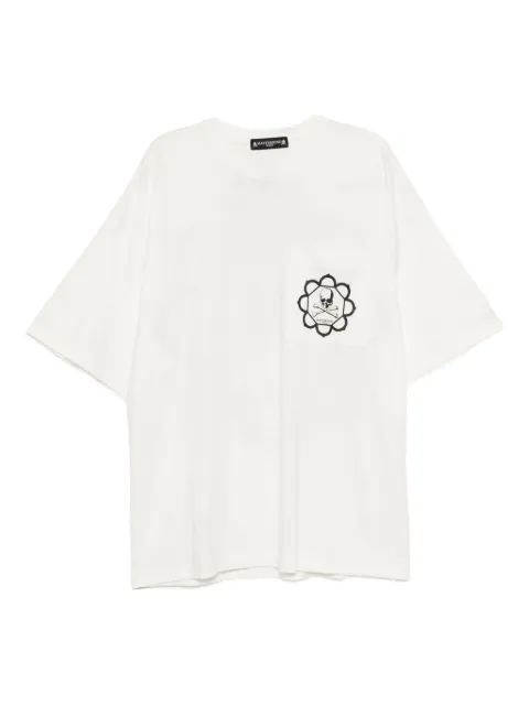 Mastermind World skull graphic pocket t-shirt White MW25S15TS067012WHT