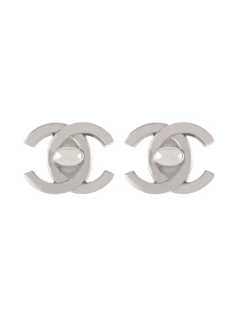 CHANEL Pre-Owned 1996 Turn Lock clip-on earrings Silver ER023612