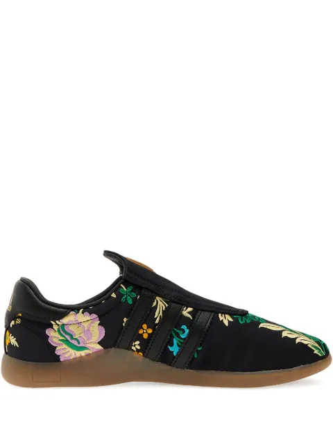 adidas Taekwondo Mei floral-embroidered sneakers Black JR6018