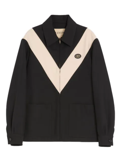 Valentino Garavani logo-patch overshirt Black VCIQ11AWA