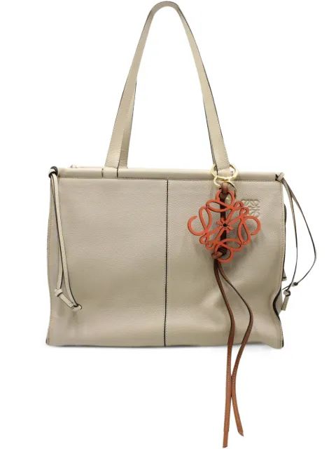Loewe Pre-Owned Cushion tote bag Neutrals NAPBKGBBA266544W