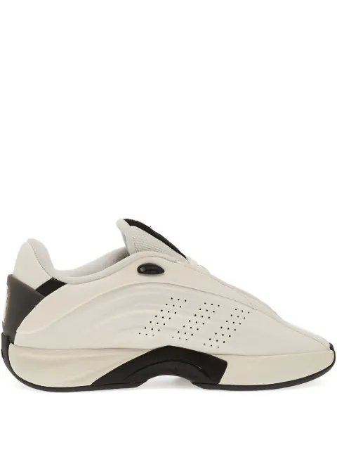 adidas Nova Iiinfinity perforated-detail sneakers White JQ2770