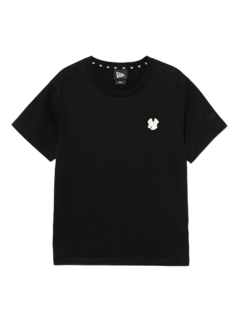 NEW ERA CAP logo-embossed T-shirt Black NERTEW00343X