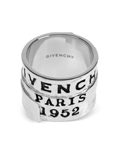 Givenchy hammered logo ring Silver BF30LZF003